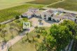 Impressive-65-ha-estate--AOC-Haut-Medoc-vineyard--Wine-tourism