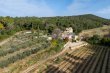 Mas-en-pierre-avec-gites-et-vignoble-en-AOP-Cotes-du-Rhone