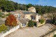 Mas-en-pierre-avec-gites-et-vignoble-en-AOP-Cotes-du-Rhone